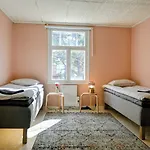 Strandhugget Bed & Breakfast *