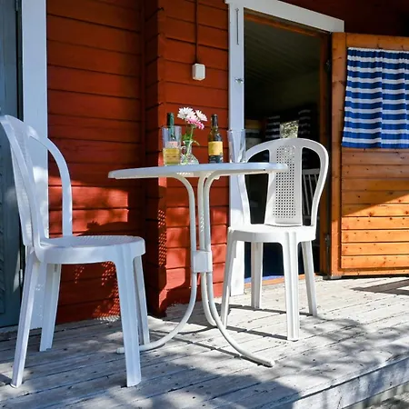 Strandhugget Bed and Breakfast Sottunga